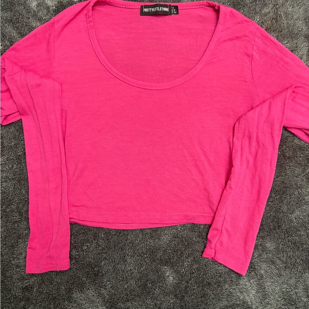 PrettyLittleThing Pink Long-sleeved Crop Top